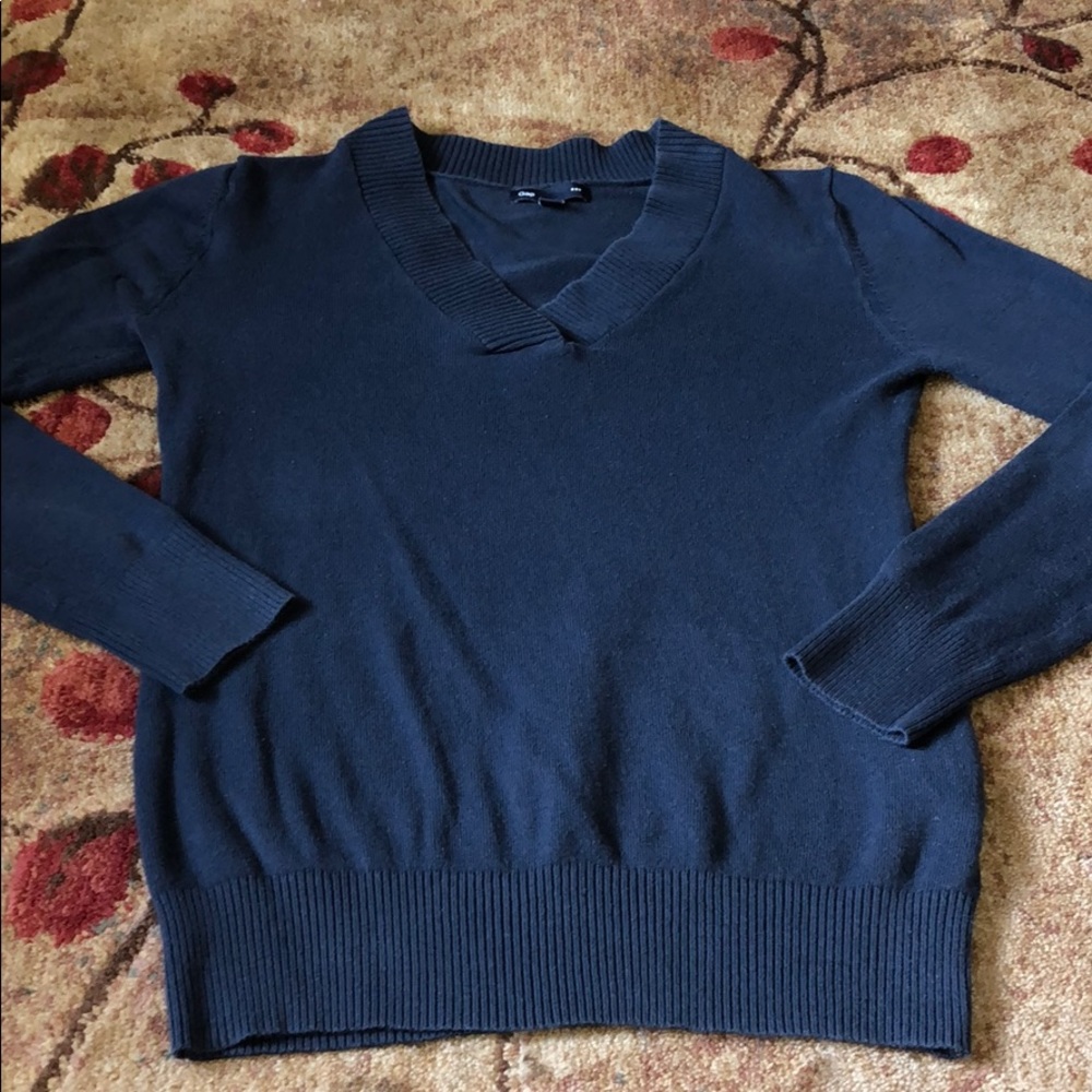 Navy Gap sweater